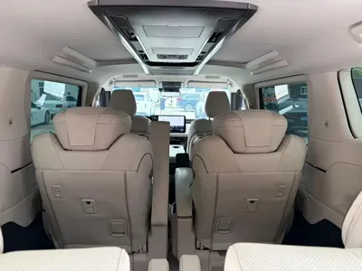 Lexus LM 2025, 30000 км, за 1388000 CNY - фото 9