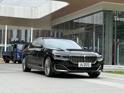 BMW 7 Series 2020, 110000 км, за 289800 CNY - фото 3