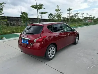 Nissan Tiida 2011, 170000 км, за 16800 CNY