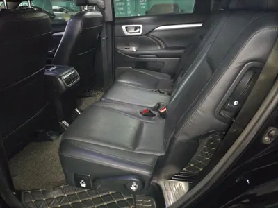 Toyota Highlander 2015, 112100 км, за 84016.1 CNY - фото 18