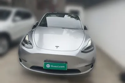 Tesla Model Y 2021, 178400 км, за 135932.19 CNY