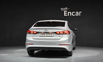 Hyundai Avante 2016, 138256 км, за 6990000 KRW
