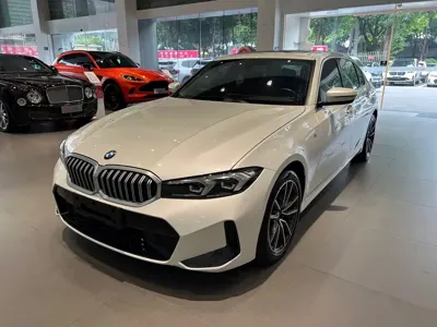 BMW 3 Series · 2022 год