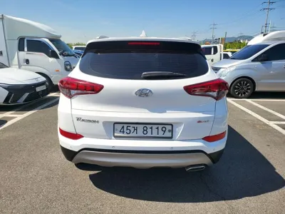 Hyundai Tucson 2017, 159348 км, за 9400000 KRW