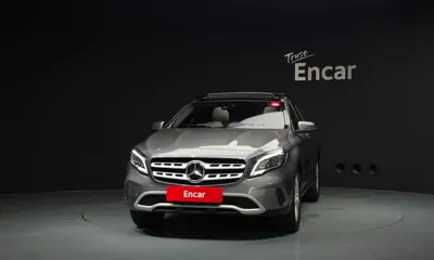 Mercedes-Benz GLA-Class 2018, 54056 км, за 99990000 KRW