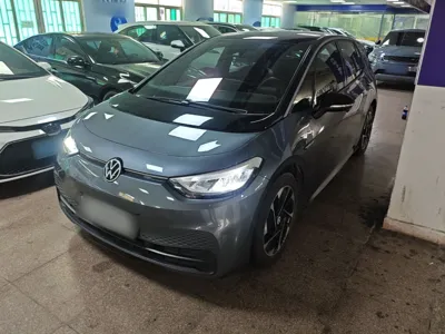 Volkswagen ID.3 2023, 25200 км, за 100734.69 CNY - фото 1