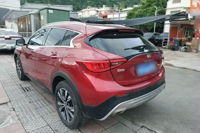 Infiniti QX30 2017, 128699 км, за 69624.69 CNY
