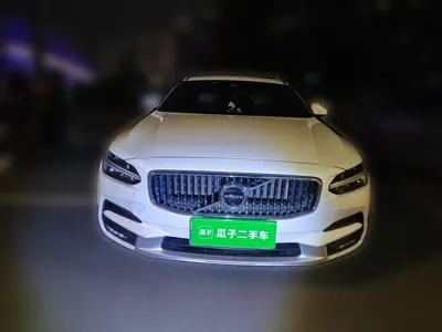 Volvo V90 2020, 97200 км, за 164796.37 CNY
