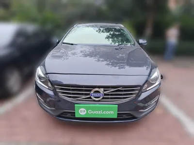 Volvo V60 2014, 131000 км, за 51126.39 CNY