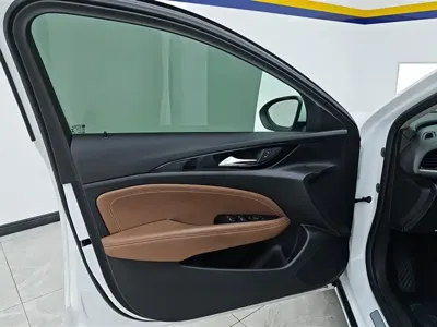 Buick Regal 2022, 33000 км, за 72800 CNY - фото 7