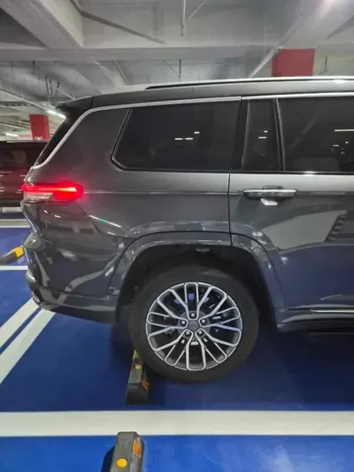Jeep Cherokee 2023, 106468 км, за 49070000 KRW - фото 8