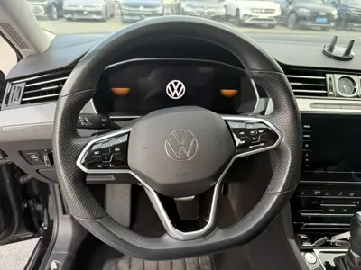 Volkswagen Magotan 2024, 85000 км, за 97899 CNY