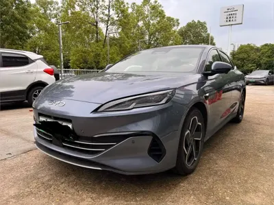 BYD 海豹06 · 2025 год