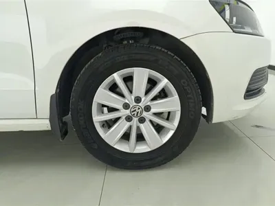 Volkswagen Polo 2017, 73900 км, за 25800 CNY - фото 6