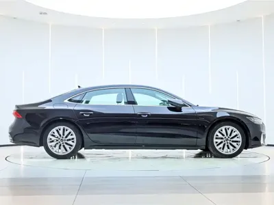 Audi A7L 2024, 62699 км, за 240000 CNY - фото 4