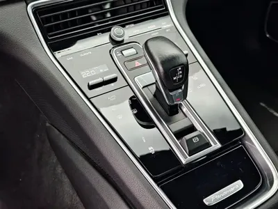 Porsche Panamera 2023, 26000 км, за 643000 CNY - фото 12