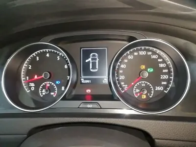 Volkswagen Golf 2017, 103000 км, за 38600 CNY - фото 12