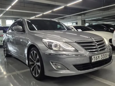 Hyundai Genesis · 2013 год