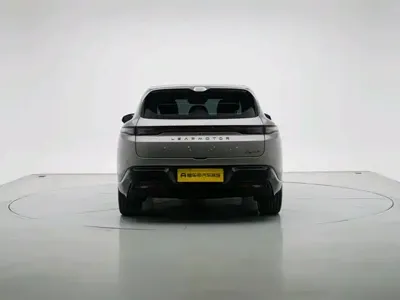 Leapmotor 零跑Lafa5 2026, 1200 км, за 106900 CNY
