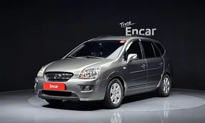 Kia Carens · 2009 год