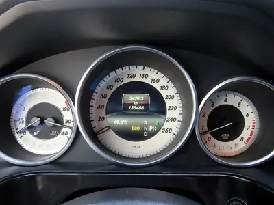 Mercedes-Benz E-Class 2014, 135483 км, за 10200000 KRW - фото 9