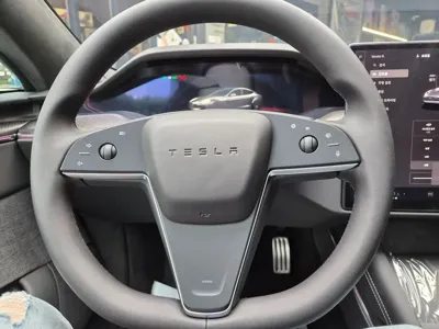Tesla Model S 2026, 300 км, за 146400000 KRW - фото 7