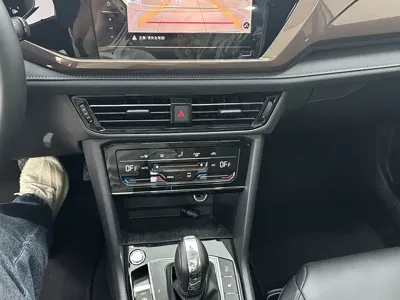 Volkswagen Tharu 2023, 3200 км, за 139800 CNY - фото 15