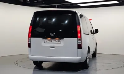 Hyundai Staria 2022, 64560 км, за 28500000 KRW