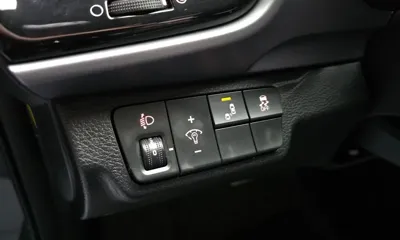 Kia Stonic 2018, 53355 км, за 12200000 KRW - фото 18