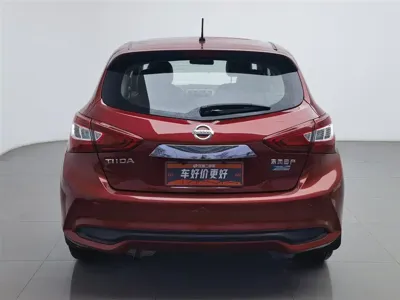 Nissan Tiida 2018, 128800 км, за 32800 CNY