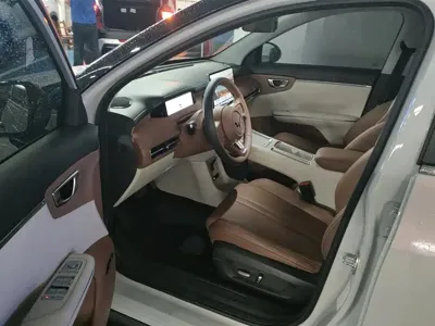 Wuling 缤果S 2025, 7500 км, за 69800 CNY - фото 9