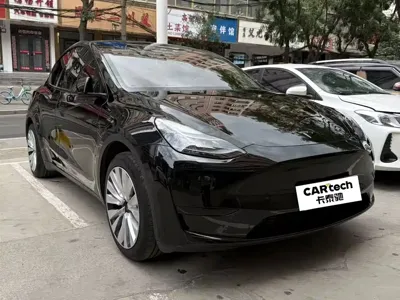 Tesla Model Y 2024, 33000 км, за 179899 CNY - фото 2