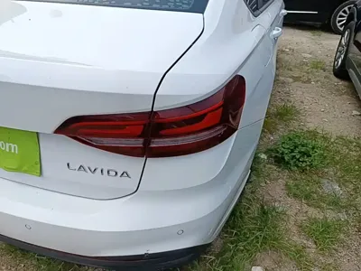 Volkswagen Lavida 2022, 90700 км, за 54800 CNY - фото 8
