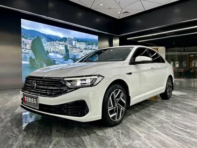 Volkswagen Sagitar 2022, 16000 км, за 118800 CNY - фото 1