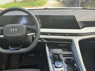 Changan 长安CS75PLUS 2023, 29800 км, за 52800 CNY