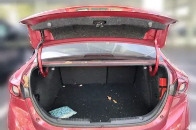 Mazda Mazda 3 Axela 2019, 73700 км, за 58689.26 CNY - фото 16