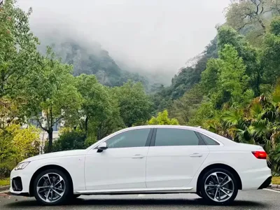 Audi A4L 2020, 80000 км, за 109800 CNY - фото 9