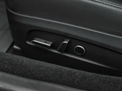 Tesla Model 3 2025, 34000 км, за 178800 CNY - фото 11
