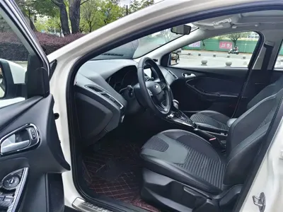Ford Focus 2016, 120000 км, за 23800 CNY - фото 10
