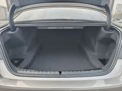 BMW 5 Series 2019, 96000 км, за 159000 CNY - фото 13