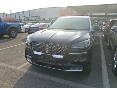 Lincoln Aviator · 2020 год