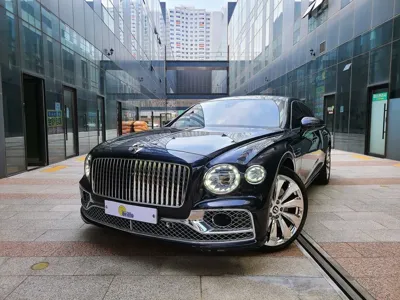 Bentley Flying Spur · 2021 год
