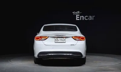 Chrysler 200 2015, 192954 км, за 2900000 KRW - фото 4