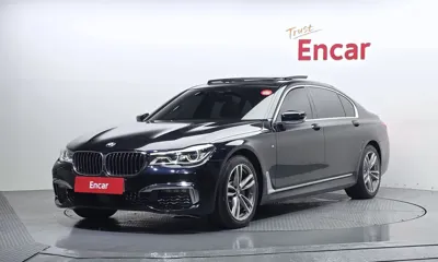 BMW 7-Series · 2018 год