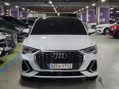 Audi Q3 · 2022 год