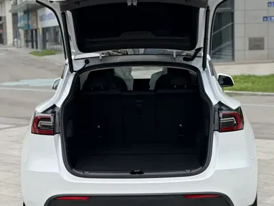 Tesla Model Y 2024, 38000 км, за 188800 CNY - фото 11