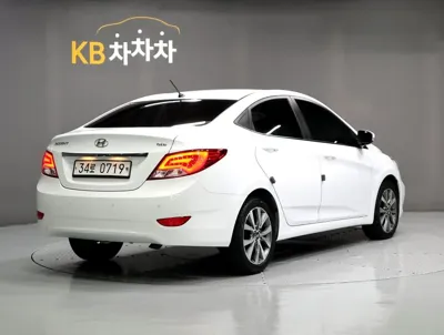 Hyundai Accent 2016, 52009 км, за 6400000 KRW - фото 3