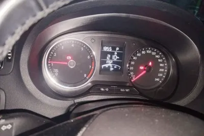 Volkswagen Polo 2016, 64500 км, за 38123.01 CNY - фото 20