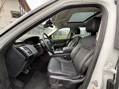 Land Rover Discovery 2018, 120000 км, за 198800 CNY