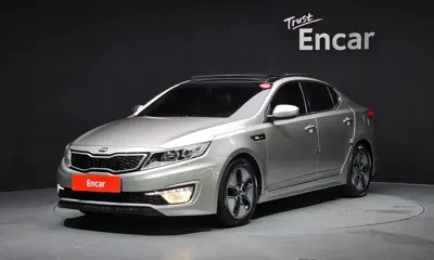 Kia K5 · 2013 год